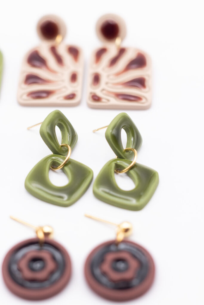 Doubles carrés, Disponibles en marron, vert ou beige