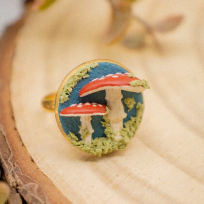Grosse bague ronde avec champignons