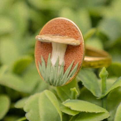 Bague ovale avec champignon brun