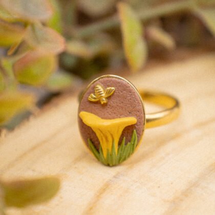 Bague ovale avec chanterelle